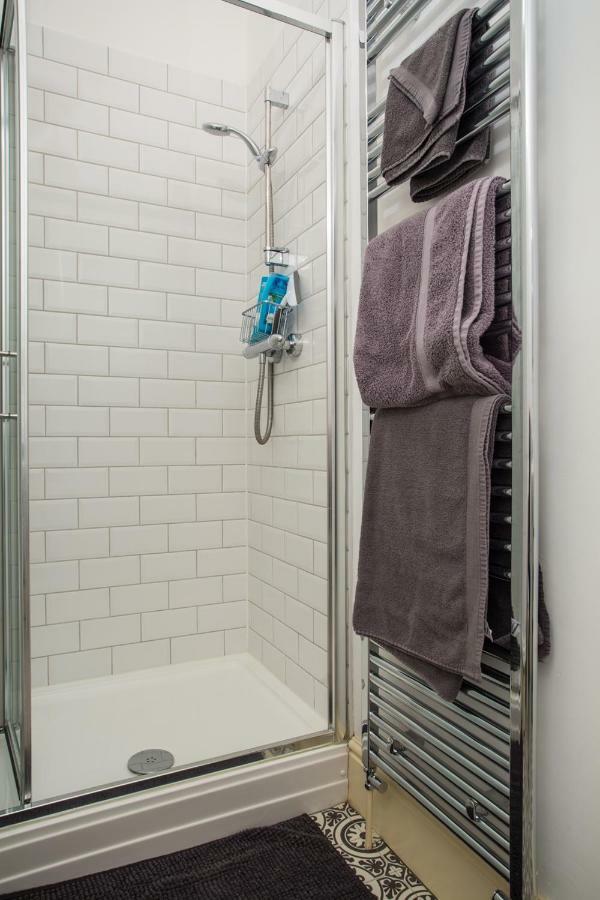 Stylish Apartment Close To Gloucester Quays & Docks Extérieur photo