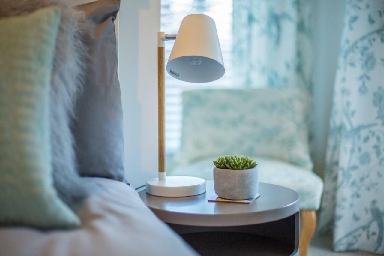 Stylish Apartment Close To Gloucester Quays & Docks Extérieur photo