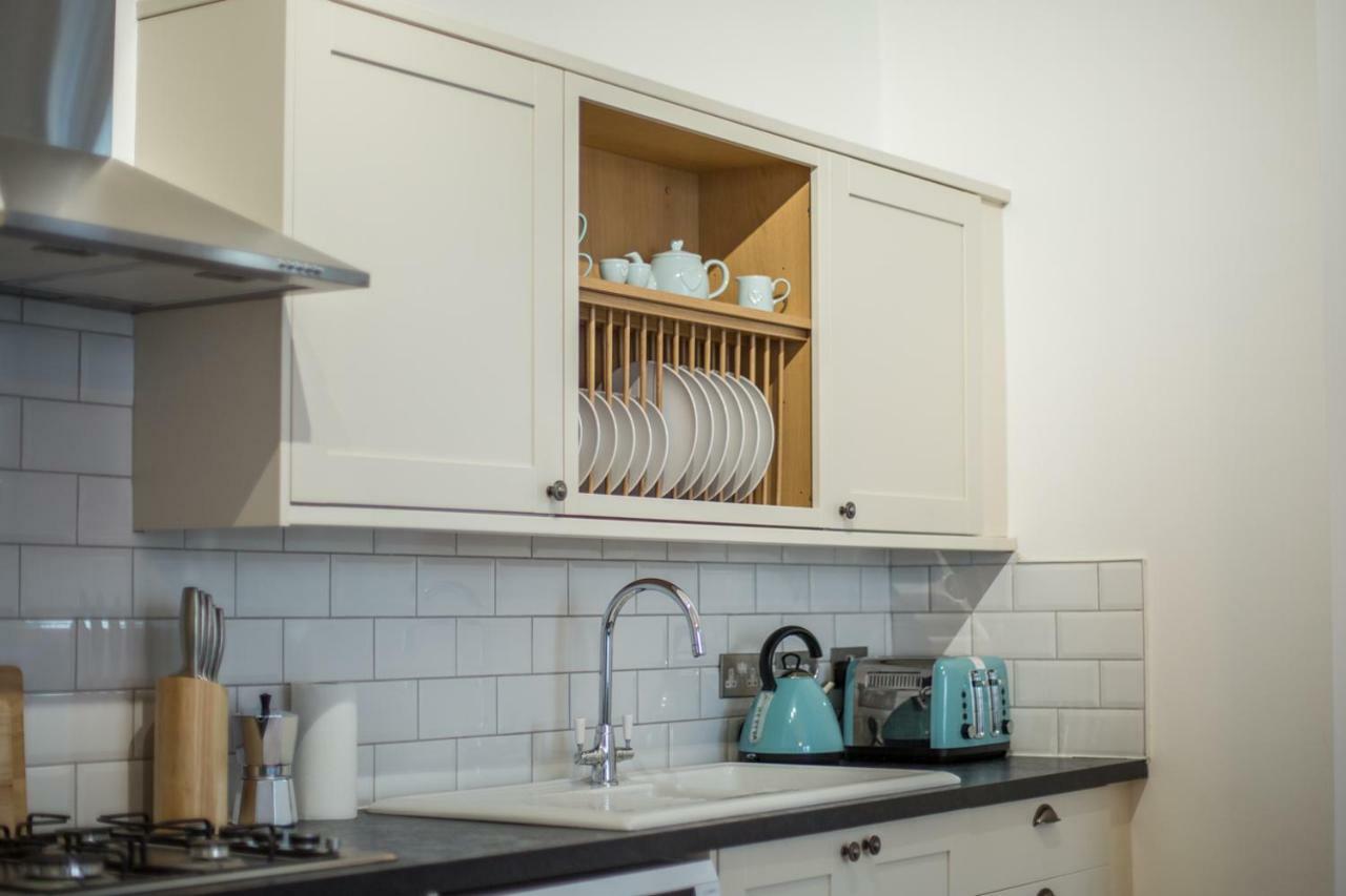 Stylish Apartment Close To Gloucester Quays & Docks Extérieur photo